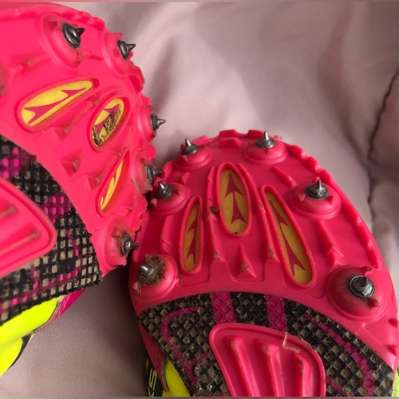 Brooks PR Series Neon Green and Pink Mid Distance Running Spikes - 9.5 - Picture 13 of 14